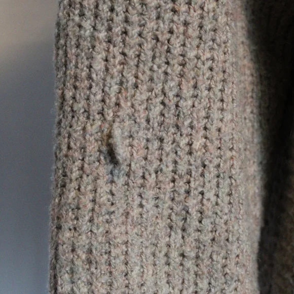 Maurice’s Women’s Open Knit Sweater – Size L - Picture 8 of 8